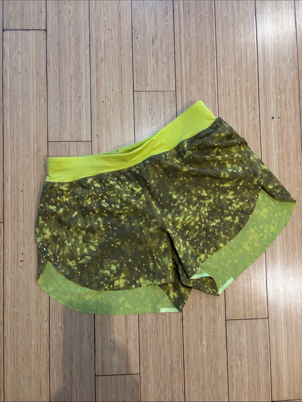 lululemon athletica Seawheeze 3’ Neon Yellow-Green Athletic Shorts